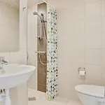 Seven-bedroom In * Spottrup