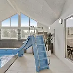 Tatil Evi Seven-bedroom In Spottrup